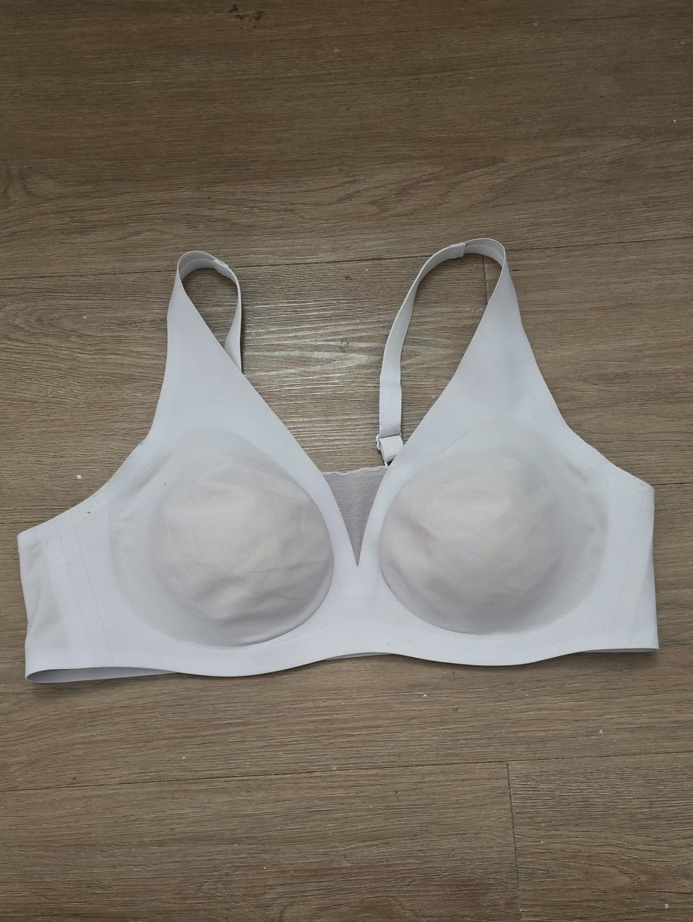 knix White Seamless Wireless Bra - Smooth T-Shirt Style